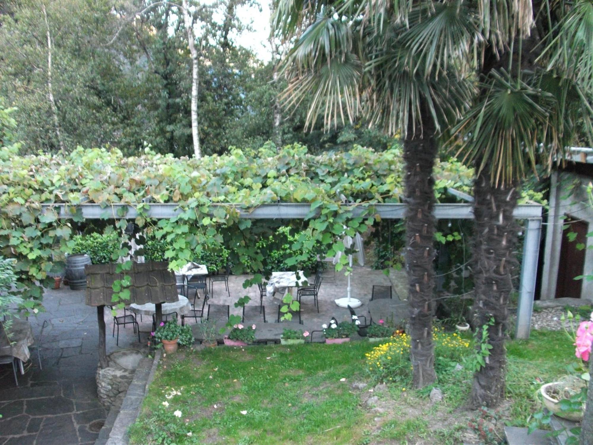 Grotto Pergola Bed & Breakfast Giornico Exterior foto